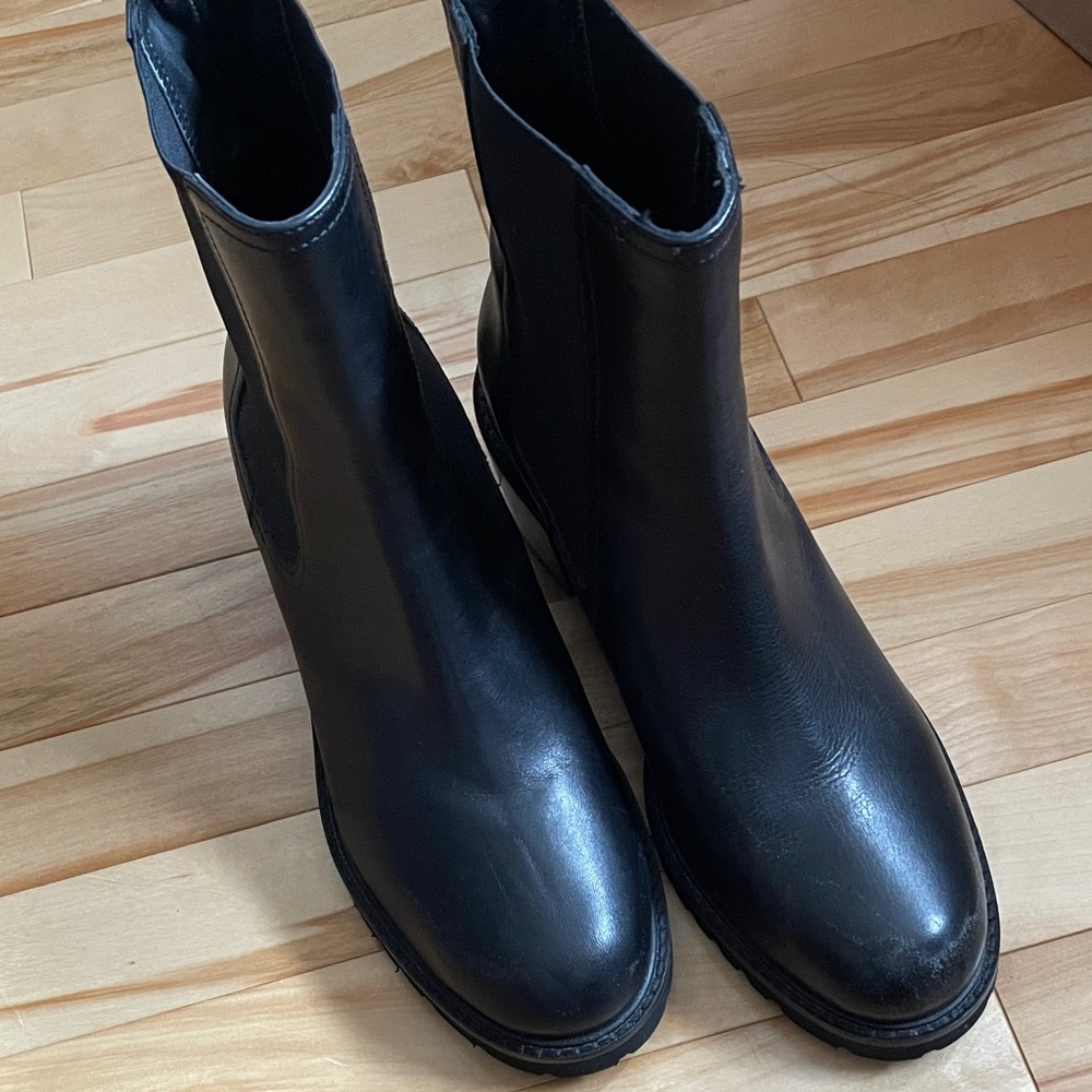 Seychelles Size 9 Black Leather Ankle Boots New